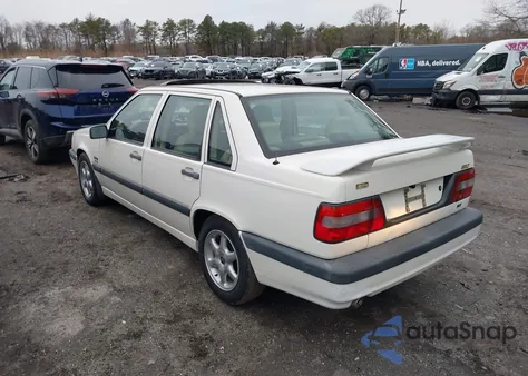 1996 Volvo 850 Glt z USA, uszkodzony, nr VIN YV1LS5548T3311561